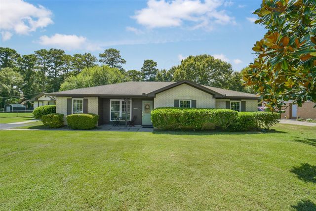 32047 S Wiggins Street, Magnolia, TX 77355
