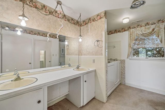 766 Bowling Alley Road, Manchester, TN 37355