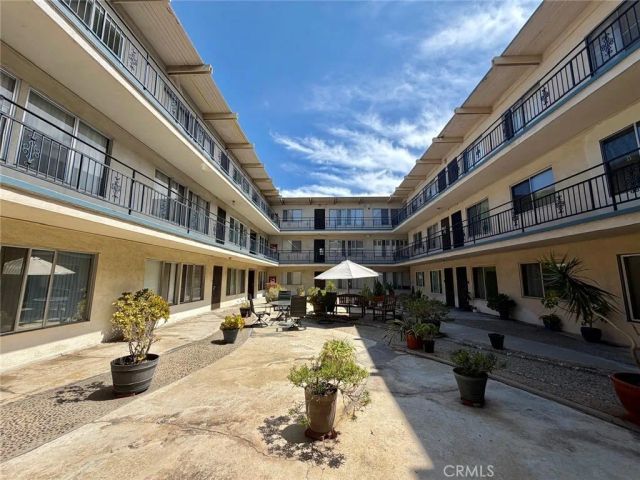 528 Cedar Boulevard 1F, Long Beach, CA 90802