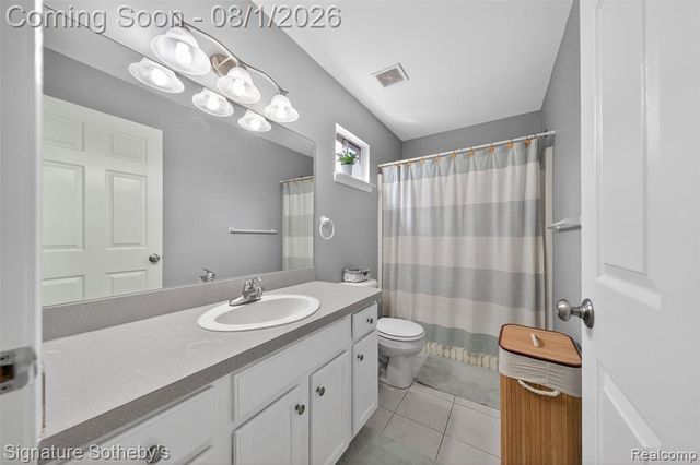 3332 Woodruff Meadows Court, Highland, MI 48357