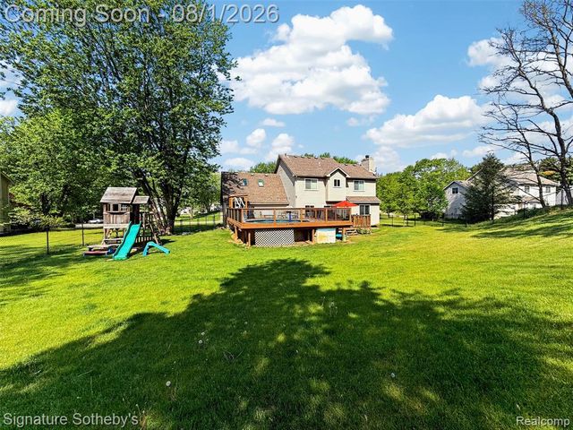 3332 Woodruff Meadows Court, Highland, MI 48357
