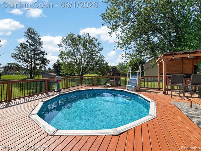 3332 Woodruff Meadows Court, Highland, MI 48357