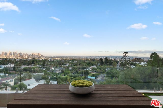 7882 Fareholm Drive, Los Angeles, CA 90046