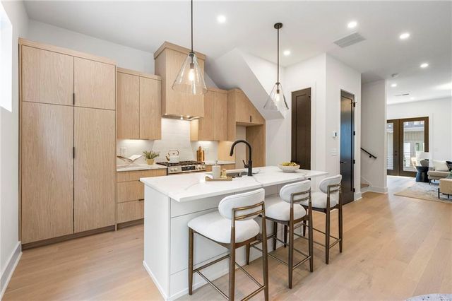 1189 Frederick Walk, Atlanta, GA 30324