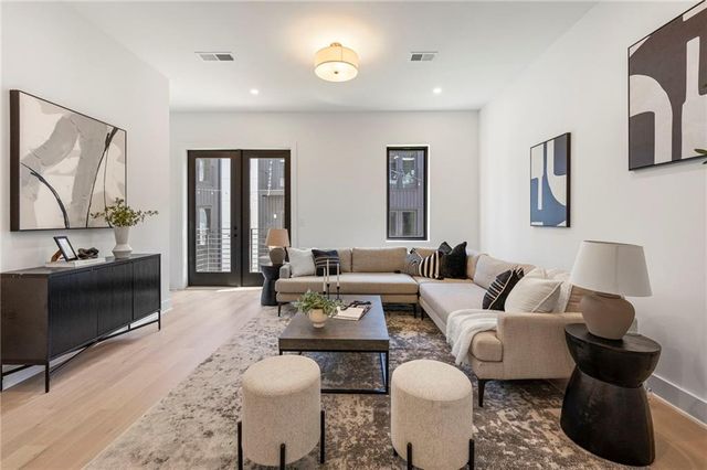 1189 Frederick Walk, Atlanta, GA 30324