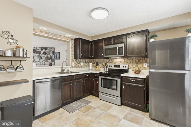 359 HICKORY NUT CT, Pasadena, MD 21122