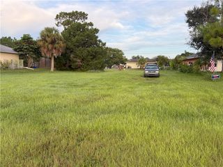 8565 103rd Avenue, Vero Beach, FL 32967
