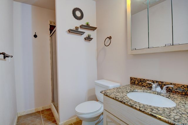 221 64th Street SW, Albuquerque, NM 87121
