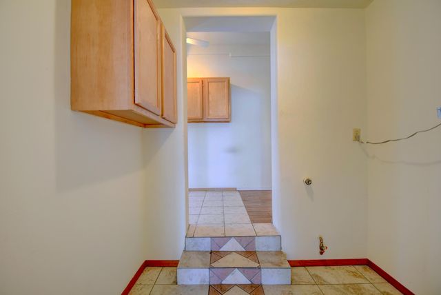 221 64th Street SW, Albuquerque, NM 87121