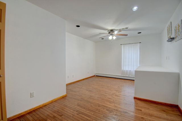 221 64th Street SW, Albuquerque, NM 87121
