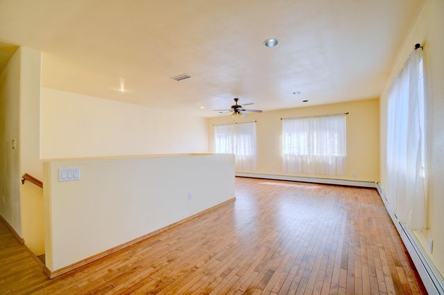 221 64th Street SW, Albuquerque, NM 87121