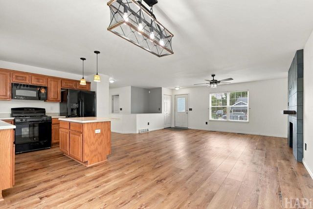 274 Highland AVENUE, Genoa City, WI 53128