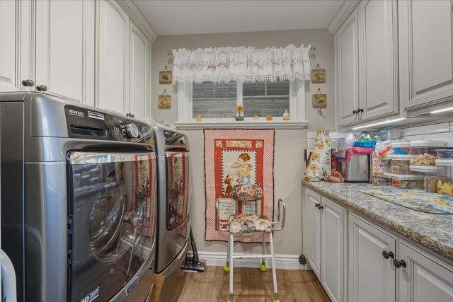 6338 Horseshoe Bar Rd, Loomis, CA 95650