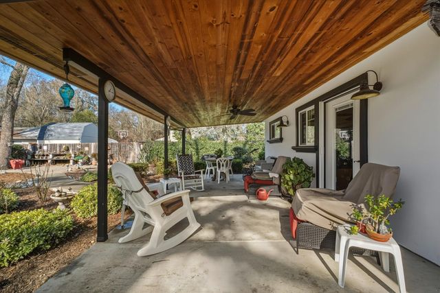 6338 Horseshoe Bar Rd, Loomis, CA 95650