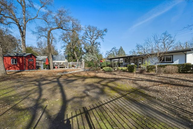 6338 Horseshoe Bar Rd, Loomis, CA 95650