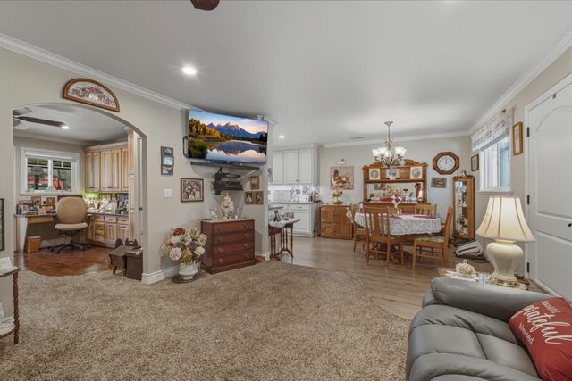 6338 Horseshoe Bar Rd, Loomis, CA 95650