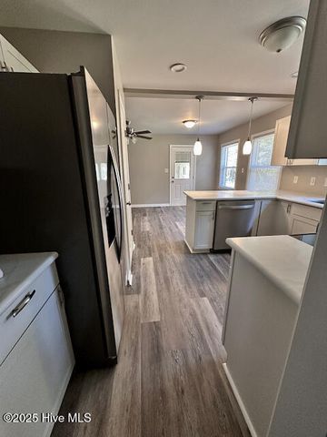 422 Pine Valley Road, Jacksonville, NC 28546