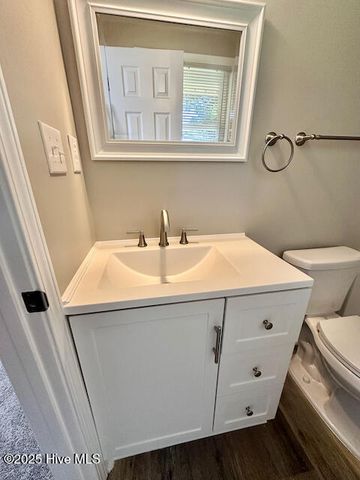 422 Pine Valley Road, Jacksonville, NC 28546