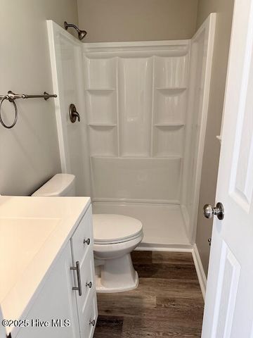 422 Pine Valley Road, Jacksonville, NC 28546