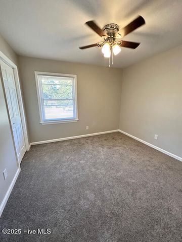 422 Pine Valley Road, Jacksonville, NC 28546