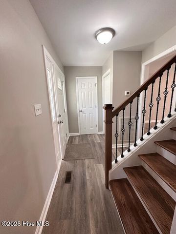 422 Pine Valley Road, Jacksonville, NC 28546