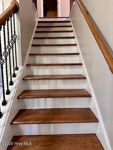 422 Pine Valley Road, Jacksonville, NC 28546