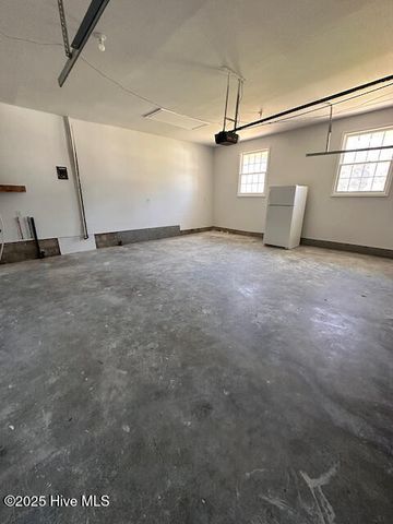 422 Pine Valley Road, Jacksonville, NC 28546