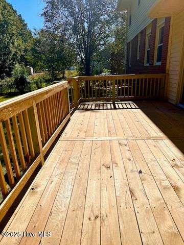 422 Pine Valley Road, Jacksonville, NC 28546