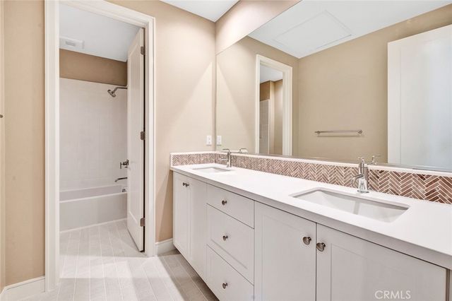 146 Toretta, Irvine, CA 92602