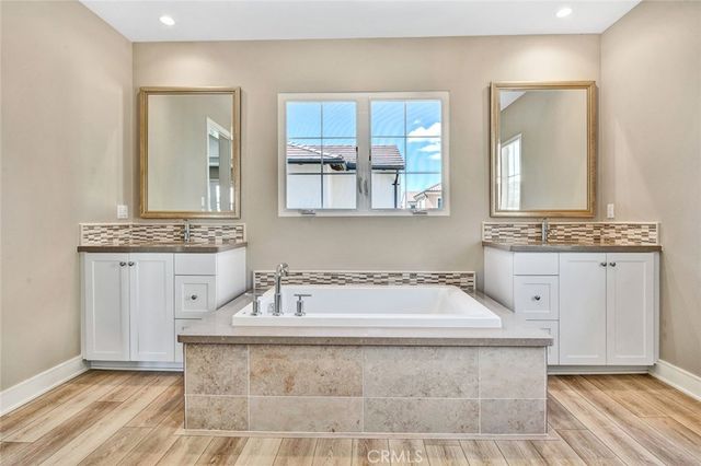 146 Toretta, Irvine, CA 92602