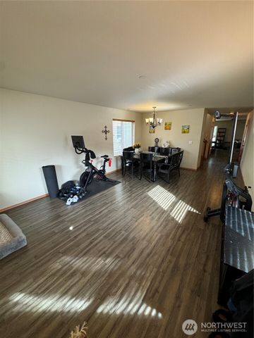 1320 Burnside, Dupont, WA 98327