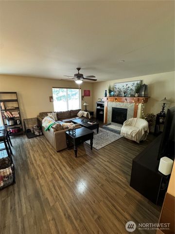 1320 Burnside, Dupont, WA 98327