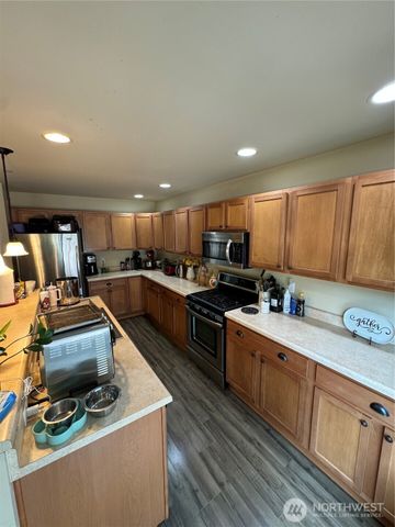 1320 Burnside, Dupont, WA 98327