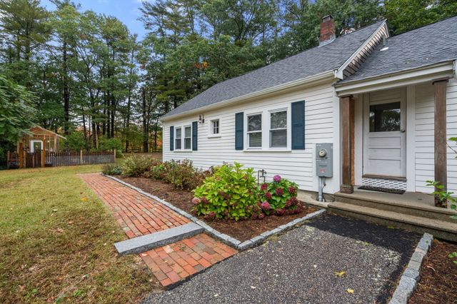 831 Franklin St, Duxbury, MA 02332