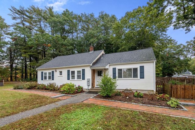 831 Franklin St, Duxbury, MA 02332