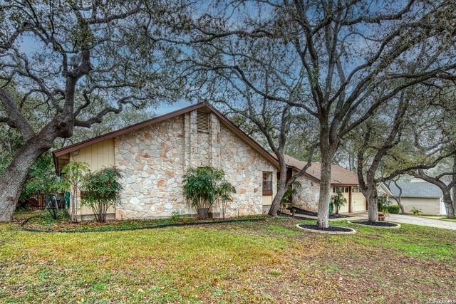 13046 HUNTERS BREEZE ST, San Antonio, TX 78230