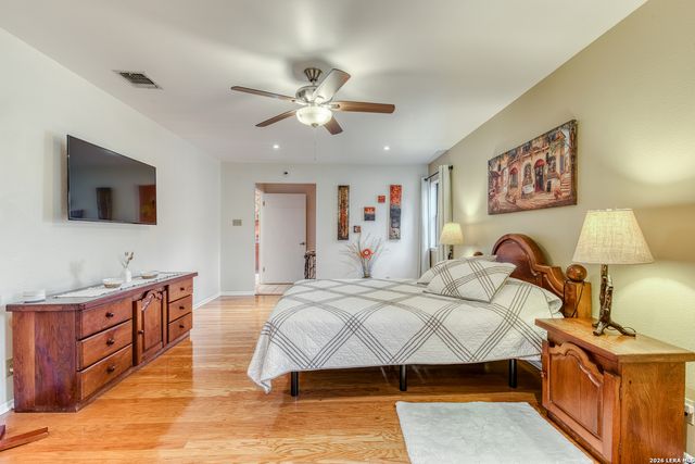 13046 HUNTERS BREEZE ST, San Antonio, TX 78230