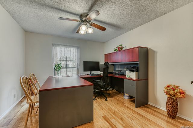 13046 HUNTERS BREEZE ST, San Antonio, TX 78230