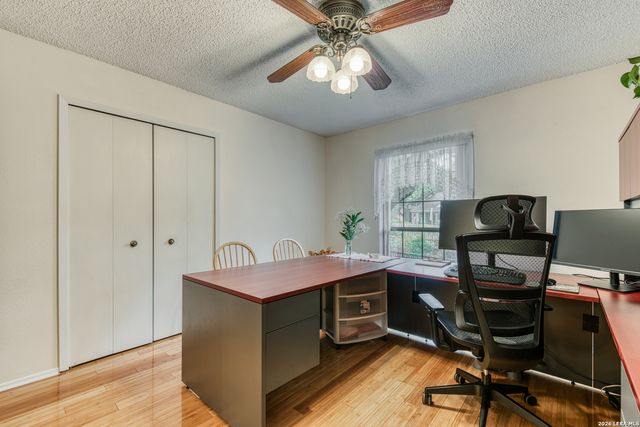 13046 HUNTERS BREEZE ST, San Antonio, TX 78230