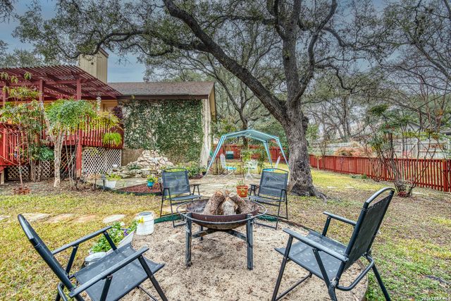 13046 HUNTERS BREEZE ST, San Antonio, TX 78230