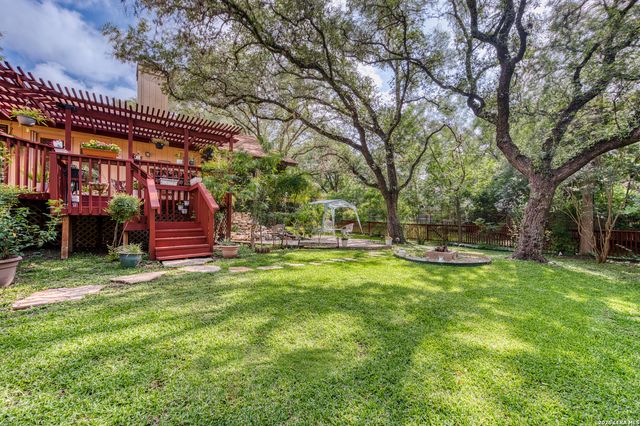 13046 HUNTERS BREEZE ST, San Antonio, TX 78230