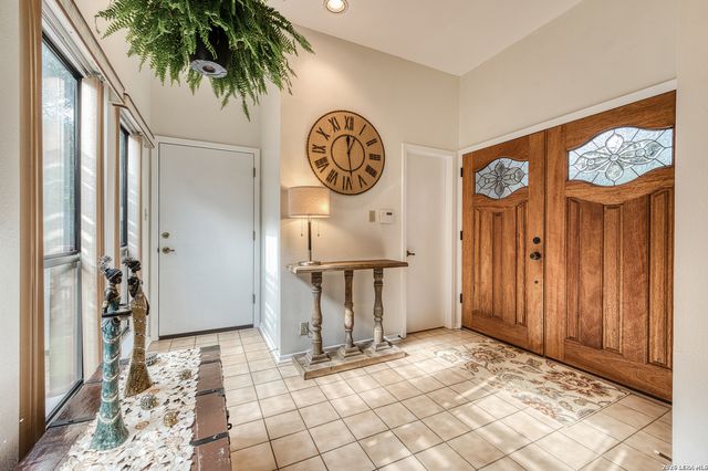 13046 HUNTERS BREEZE ST, San Antonio, TX 78230
