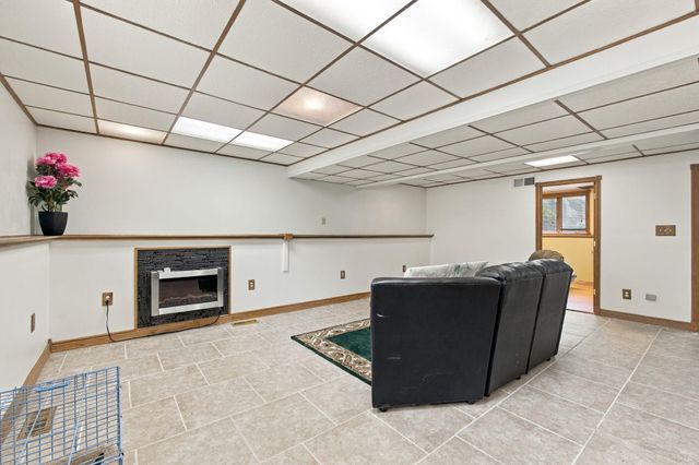 247 Westgate Drive, Valparaiso, IN 46385