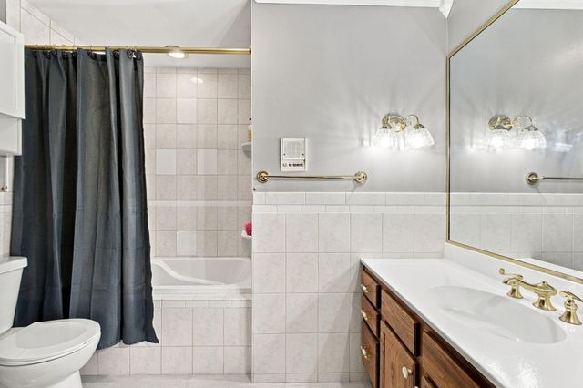 247 Westgate Drive, Valparaiso, IN 46385