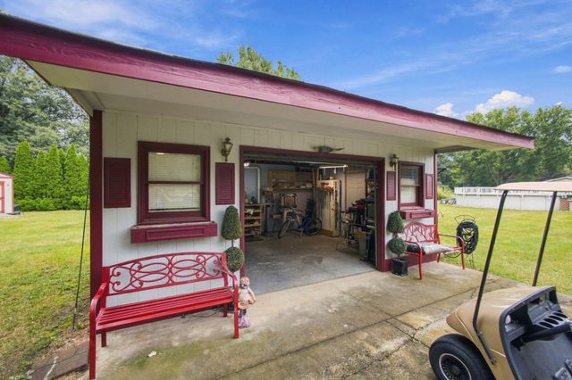 247 Westgate Drive, Valparaiso, IN 46385