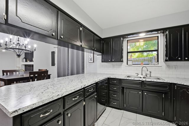 1201 John Road, Ardmore, OK 73401