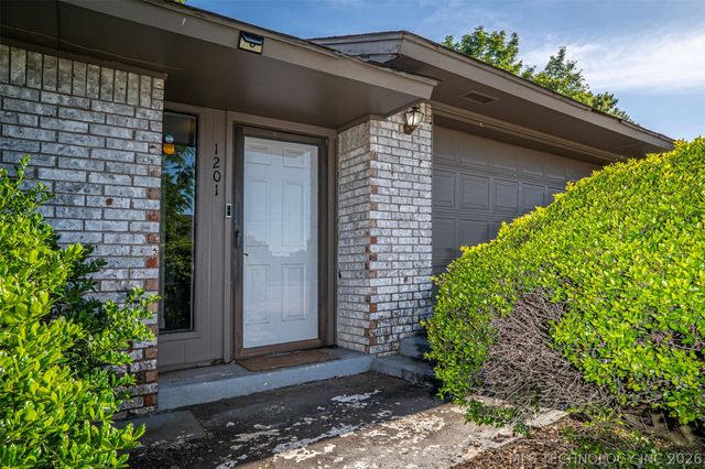 1201 John Road, Ardmore, OK 73401