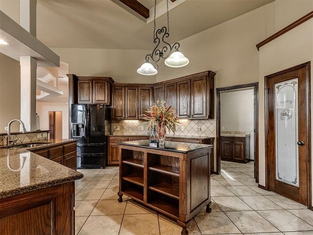 19605 Talavera Lane, Edmond, OK 73012