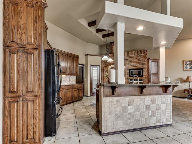19605 Talavera Lane, Edmond, OK 73012