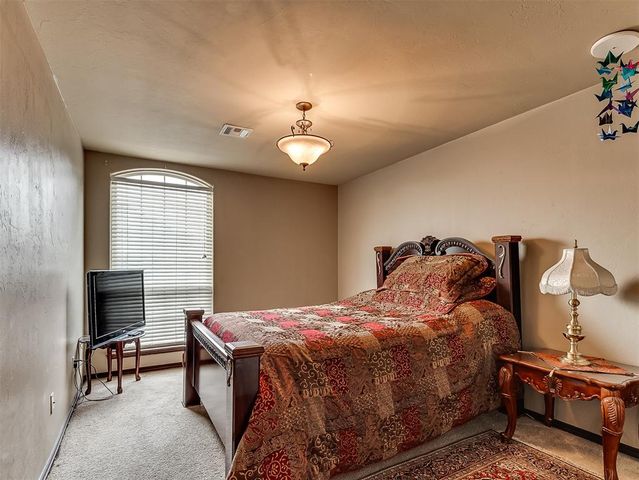 19605 Talavera Lane, Edmond, OK 73012